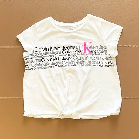 Calvin Klein Big Girl Text Pop T-Shirt. Can also fit Women Size XS. - Picture 2 of 6